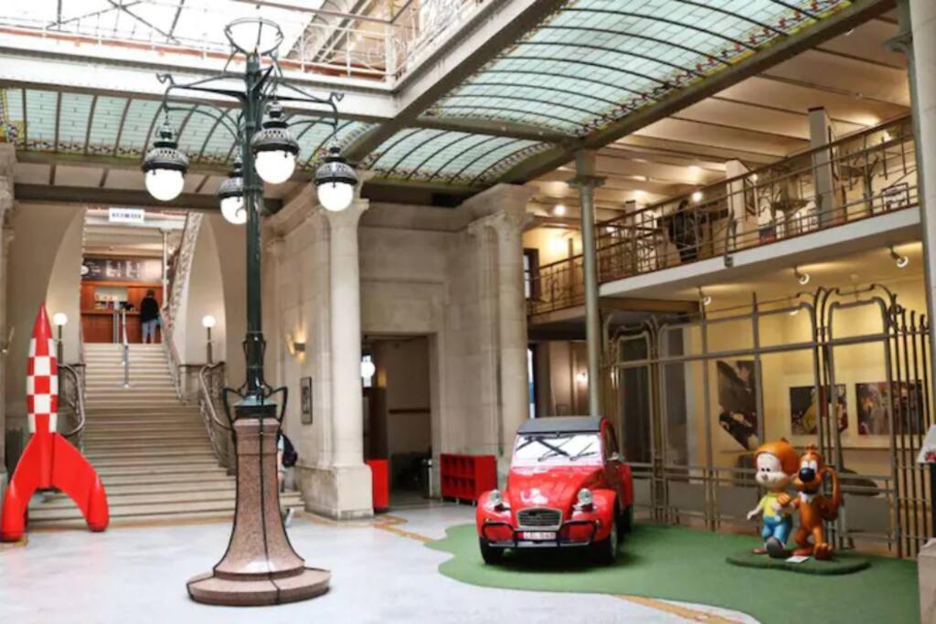 L'INDUSTRIAL Netflix - 500m Musée BD Angoulême Extérieur photo
